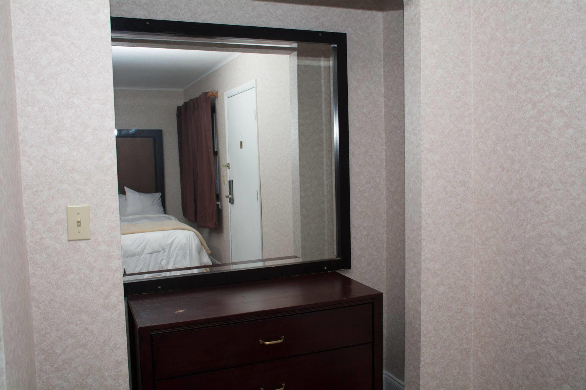 Atlantic Inn And Suites - Wall Township Exterior foto